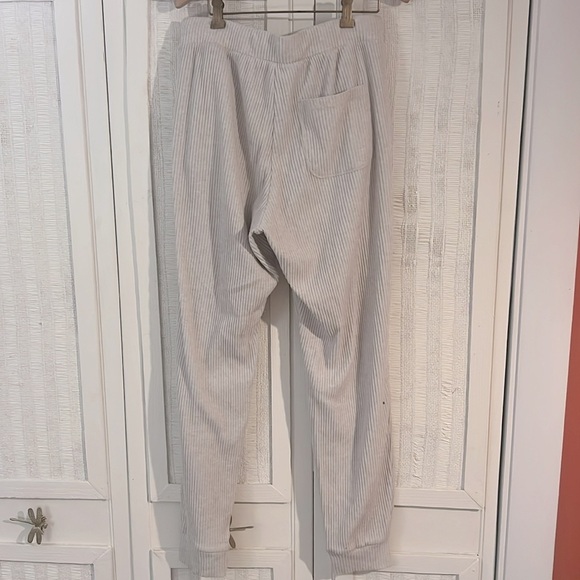 ALO Yoga Cream Sweatpants ribbed Relaxed Fit size L - Picture 4 of 5